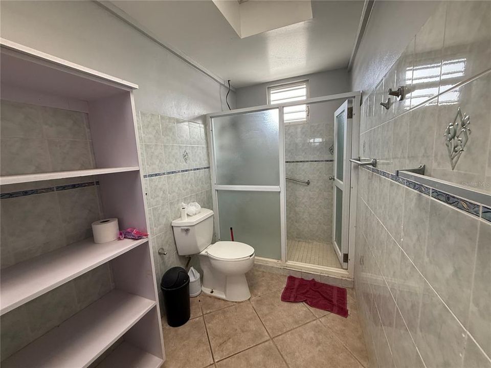 For Sale: $225,000 (4 beds, 3 baths, 1648 Square Feet)