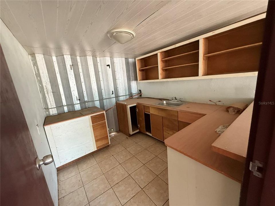 For Sale: $225,000 (4 beds, 3 baths, 1648 Square Feet)