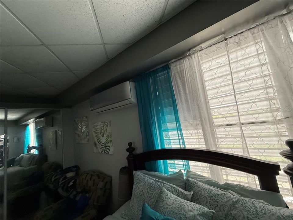 For Sale: $225,000 (4 beds, 3 baths, 1648 Square Feet)