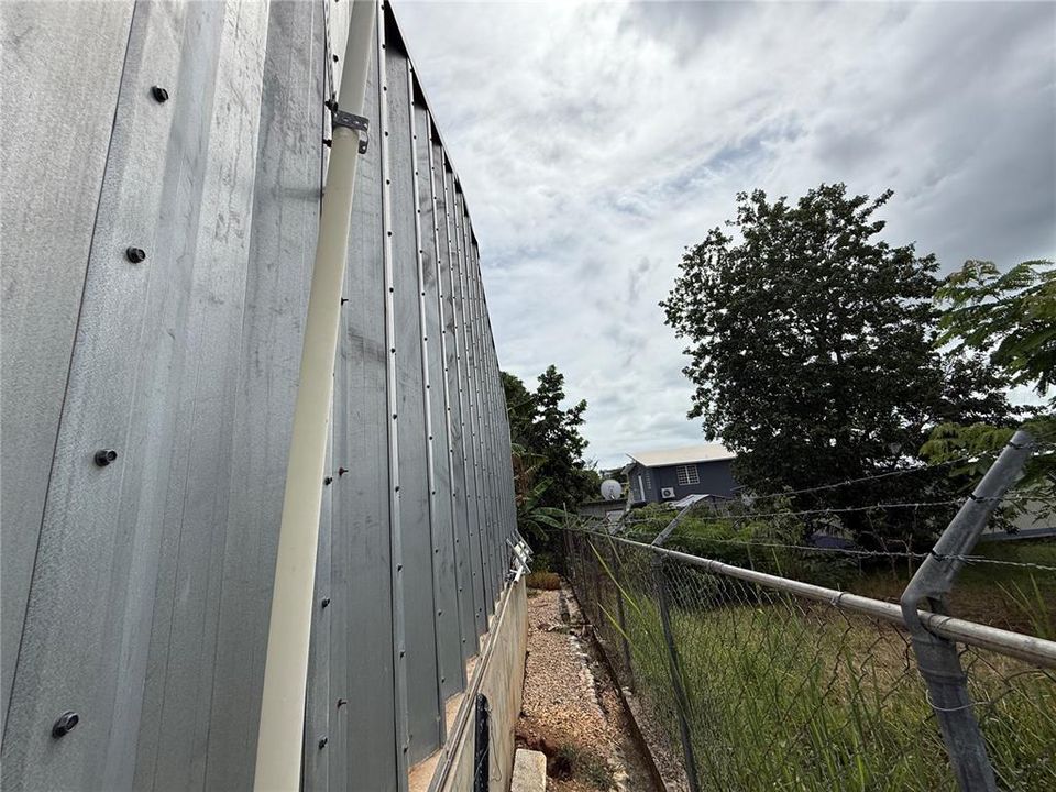 For Sale: $225,000 (4 beds, 3 baths, 1648 Square Feet)