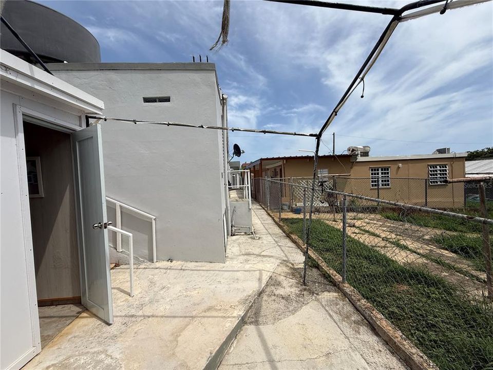 For Sale: $225,000 (4 beds, 3 baths, 1648 Square Feet)