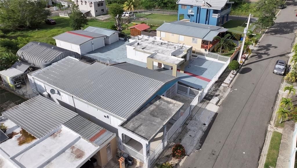 For Sale: $225,000 (4 beds, 3 baths, 1648 Square Feet)