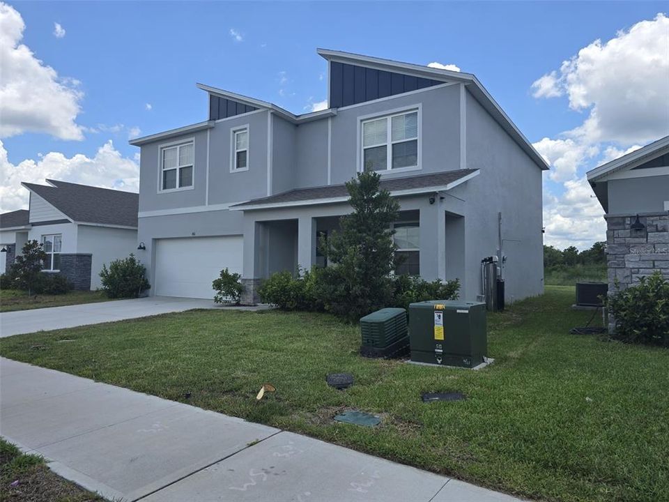 For Rent: $3,500 (5 beds, 3 baths, 2200 Square Feet)