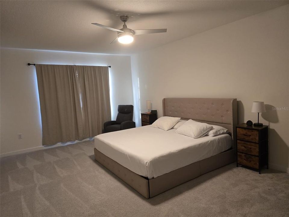 For Rent: $3,500 (5 beds, 3 baths, 2200 Square Feet)