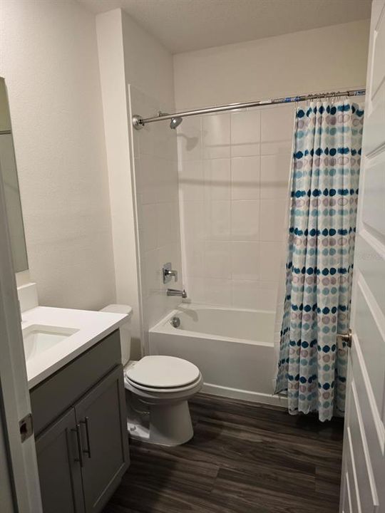 For Rent: $3,500 (5 beds, 3 baths, 2200 Square Feet)
