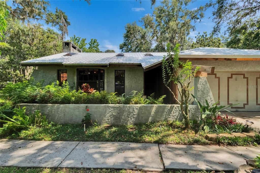 На продажу: $685,000 (3 спален, 2 ванн, 1856 Квадратных фут)