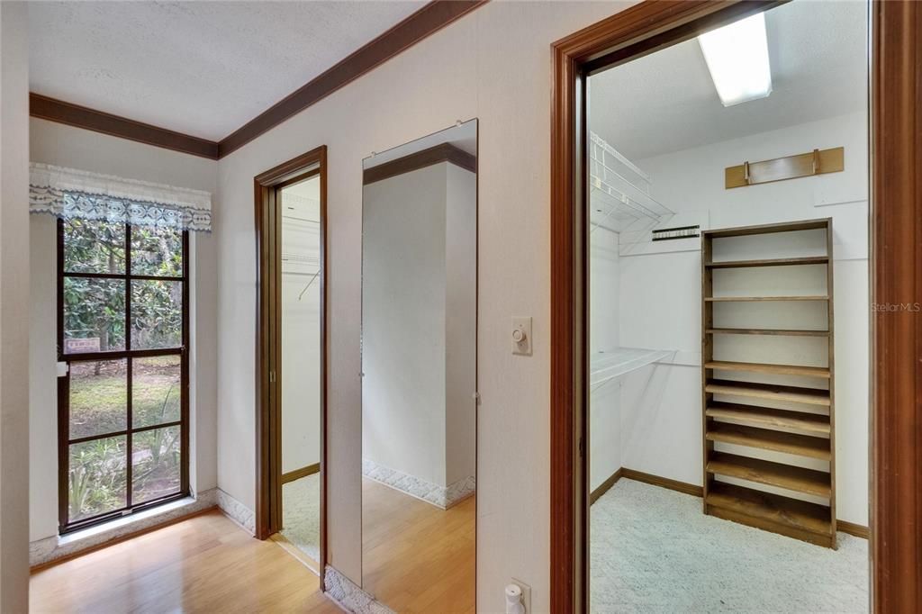 На продажу: $685,000 (3 спален, 2 ванн, 1856 Квадратных фут)