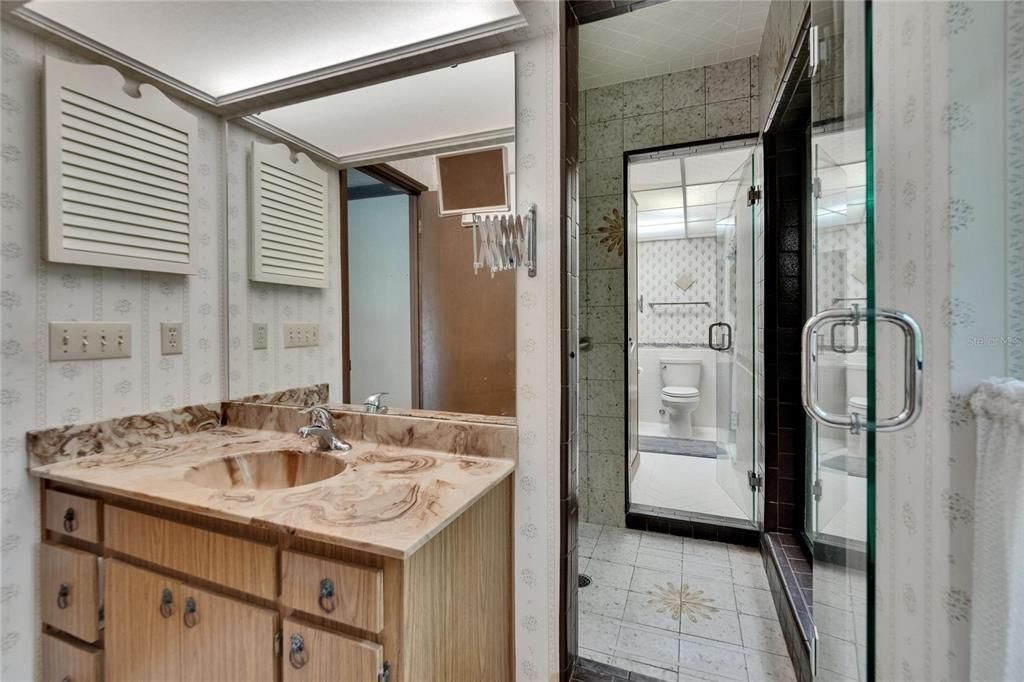 На продажу: $685,000 (3 спален, 2 ванн, 1856 Квадратных фут)