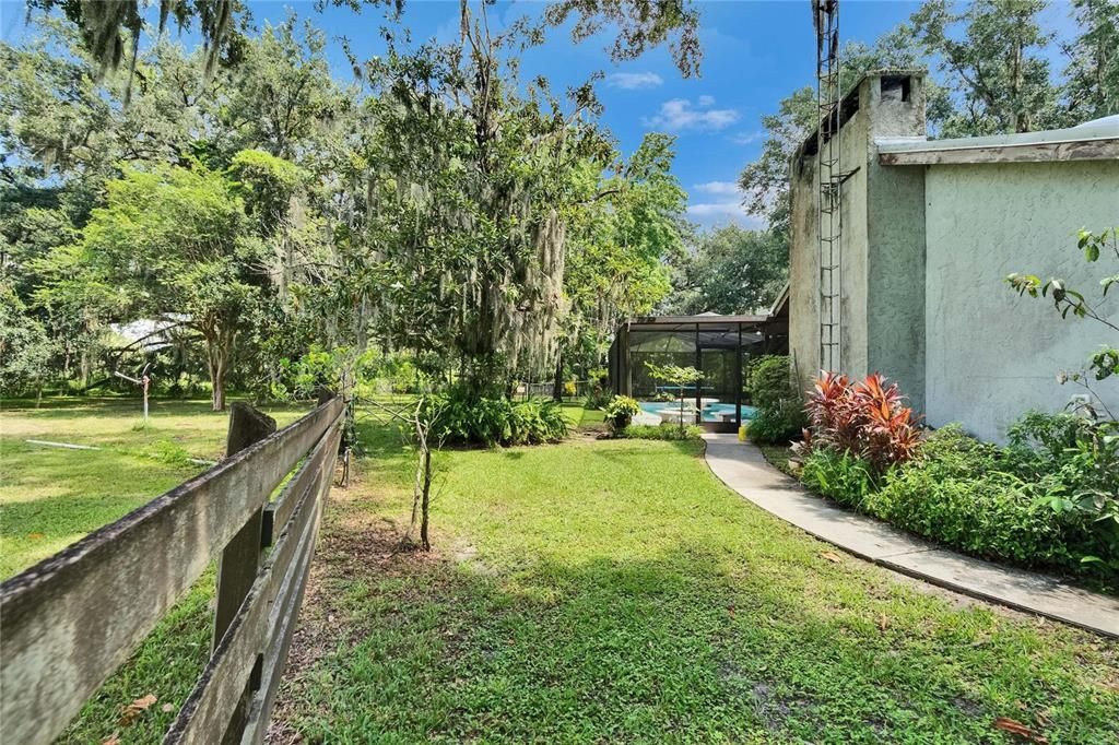 На продажу: $685,000 (3 спален, 2 ванн, 1856 Квадратных фут)