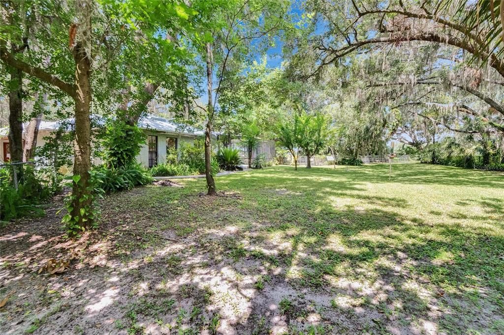 На продажу: $685,000 (3 спален, 2 ванн, 1856 Квадратных фут)