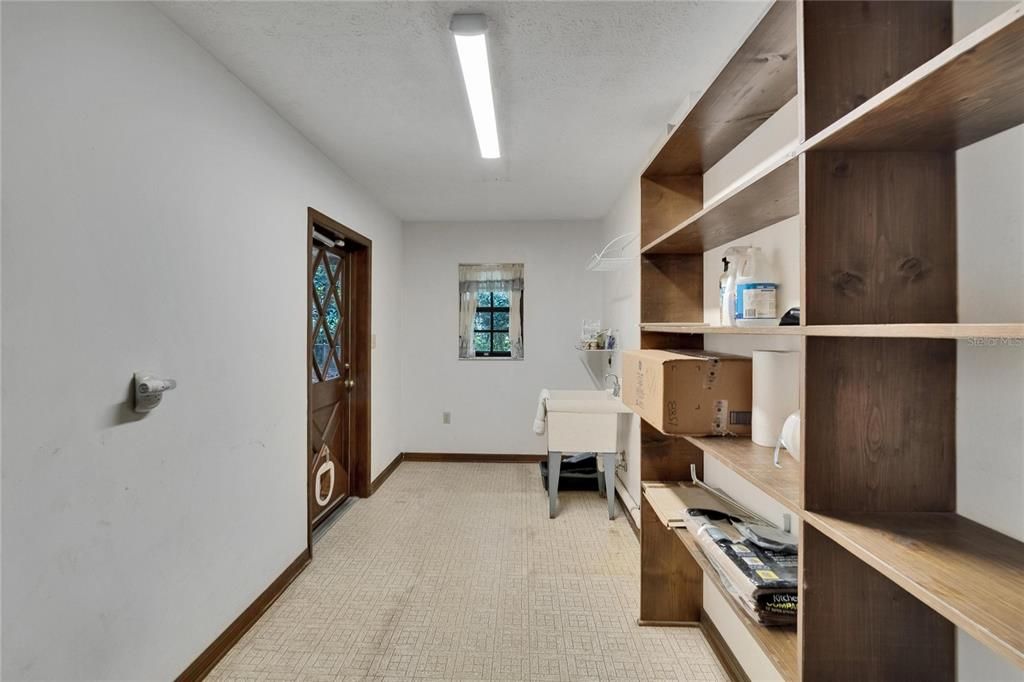 На продажу: $685,000 (3 спален, 2 ванн, 1856 Квадратных фут)