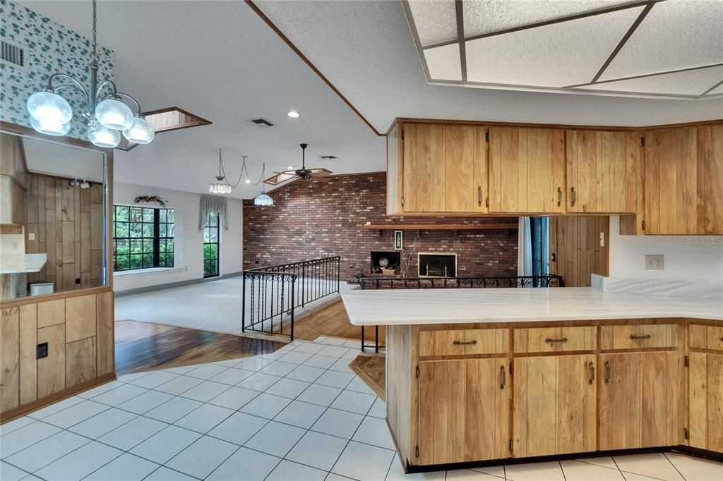 На продажу: $685,000 (3 спален, 2 ванн, 1856 Квадратных фут)