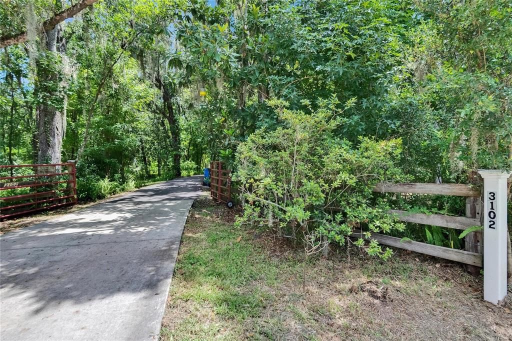 На продажу: $685,000 (3 спален, 2 ванн, 1856 Квадратных фут)