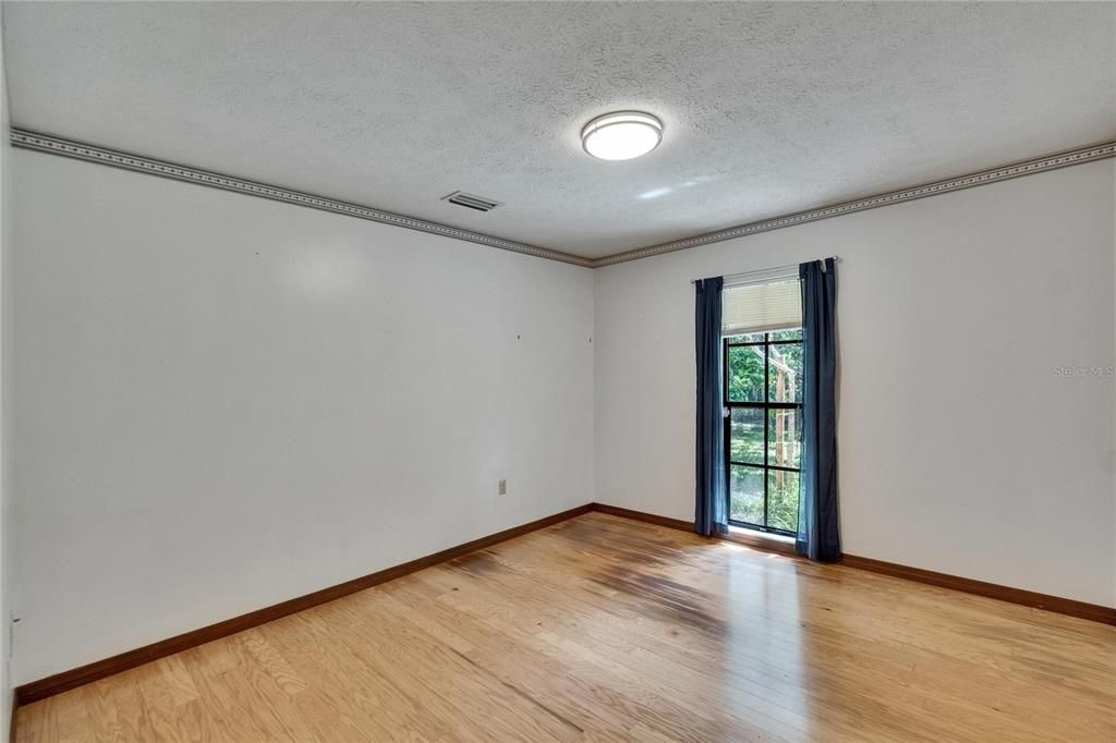 На продажу: $685,000 (3 спален, 2 ванн, 1856 Квадратных фут)