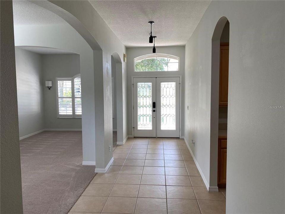 出租: $3,800 (4 贝兹, 3 浴室, 2222 平方英尺)