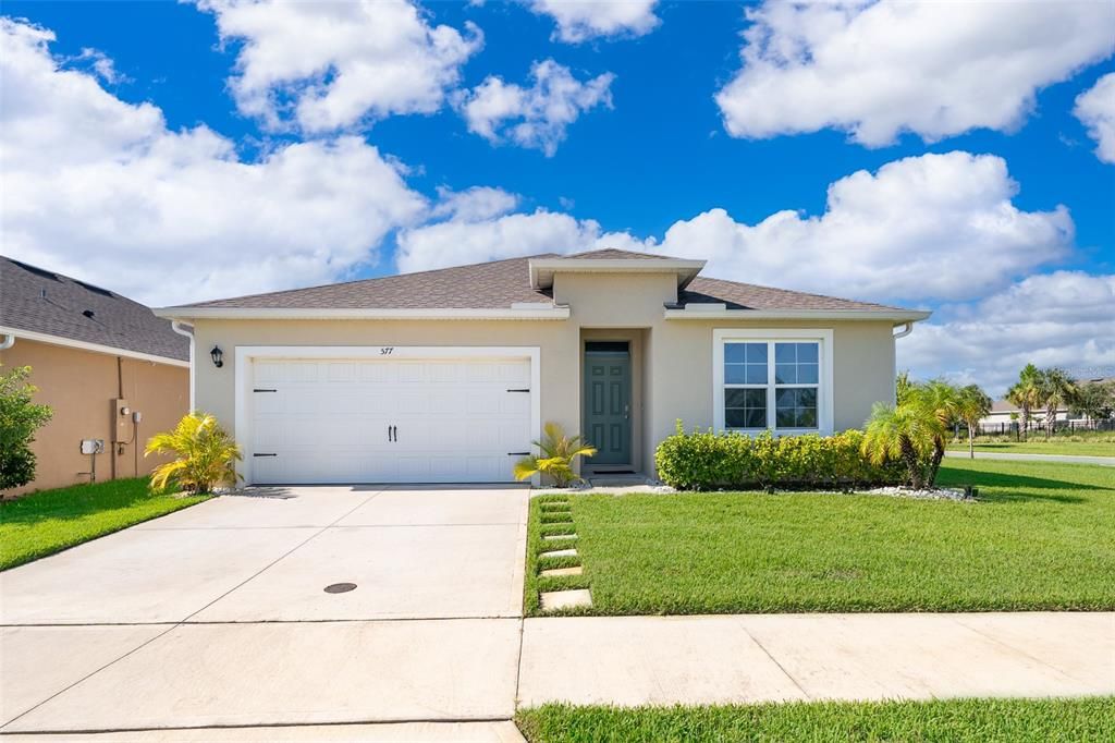 Recently Rented: $2,400 (4 beds, 2 baths, 1846 Square Feet)