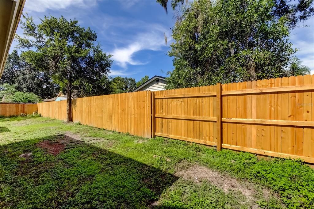 Active With Contract: $385,000 (3 beds, 2 baths, 1476 Square Feet)