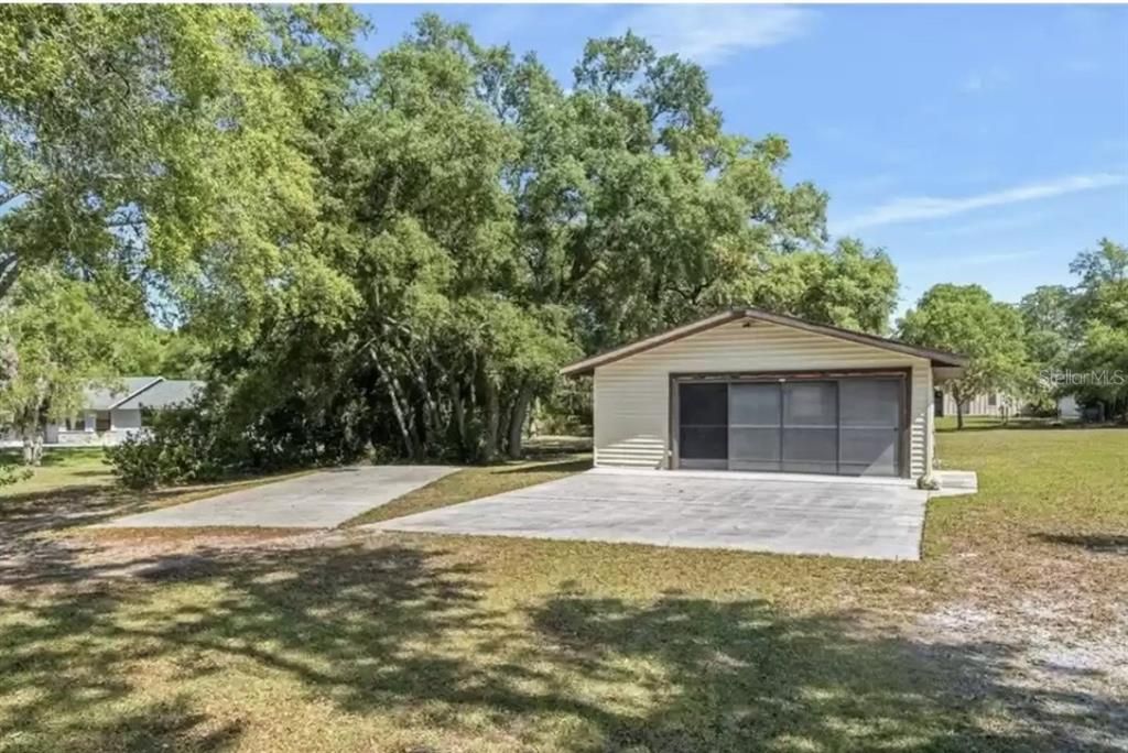 Active With Contract: $344,900 (2 beds, 2 baths, 1474 Square Feet)