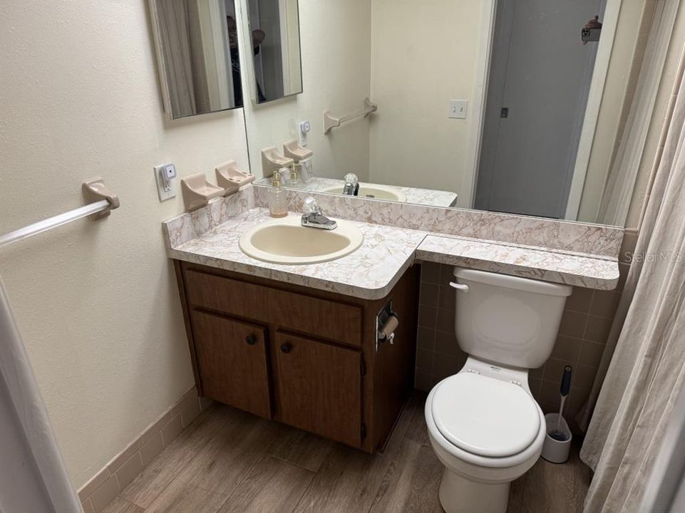 Active With Contract: $344,900 (2 beds, 2 baths, 1474 Square Feet)