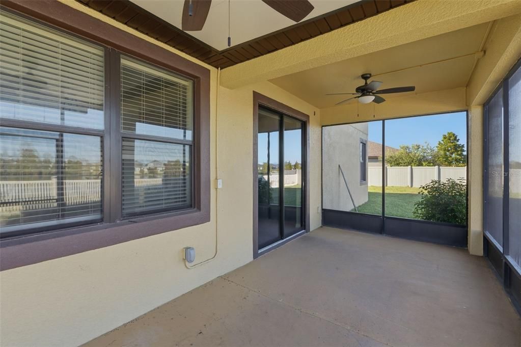 En Venta: $424,900 (5 camas, 3 baños, 2850 Pies cuadrados)