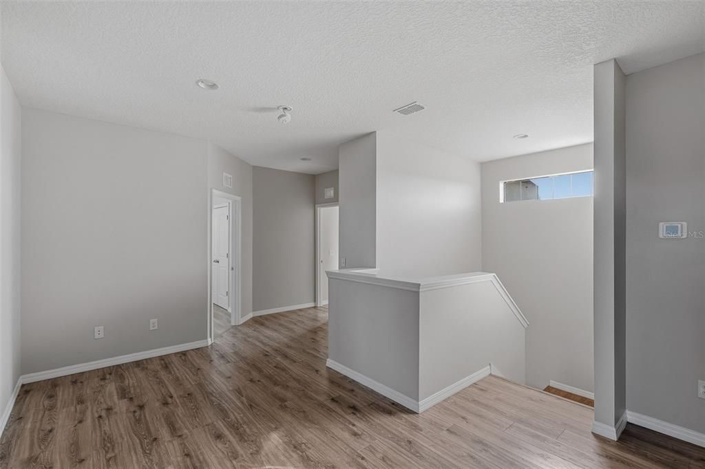 En Venta: $424,900 (5 camas, 3 baños, 2850 Pies cuadrados)