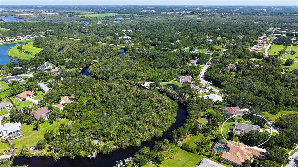 Activo con contrato: $714,990 (4 camas, 3 baños, 2402 Pies cuadrados)