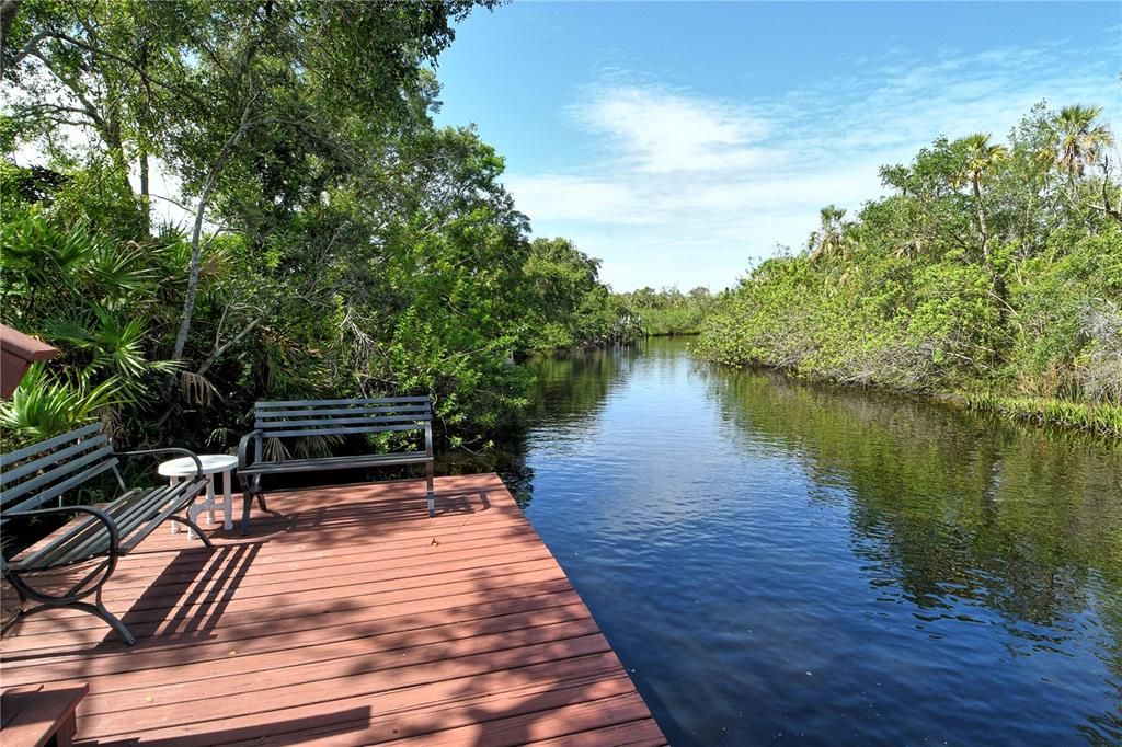 Activo con contrato: $714,990 (4 camas, 3 baños, 2402 Pies cuadrados)