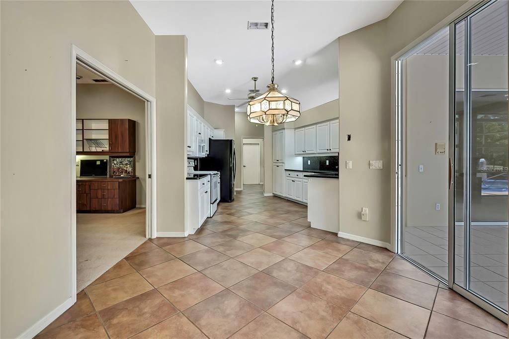 Active With Contract: $369,000 (3 beds, 3 baths, 2376 Square Feet)