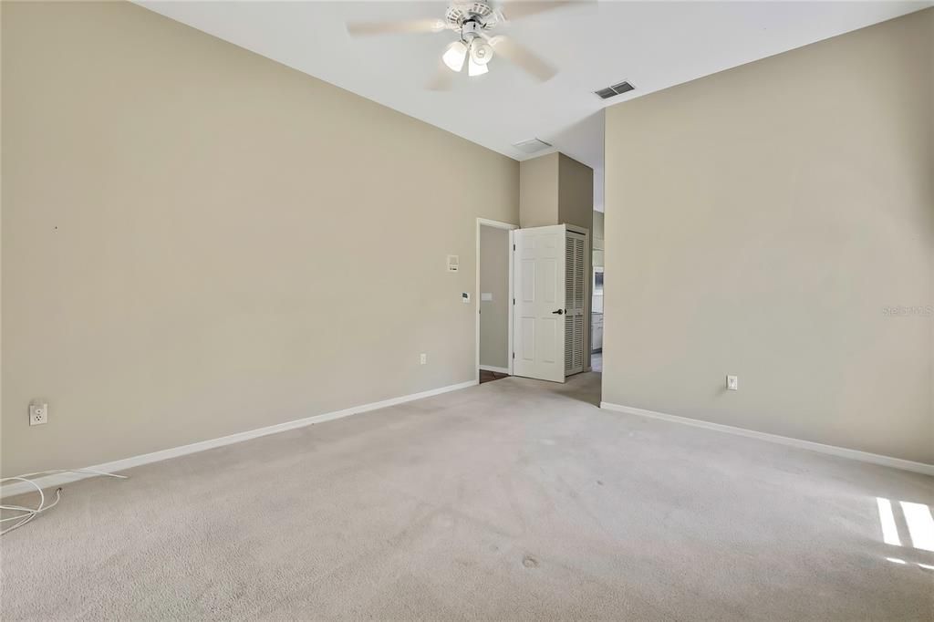 Active With Contract: $369,000 (3 beds, 3 baths, 2376 Square Feet)