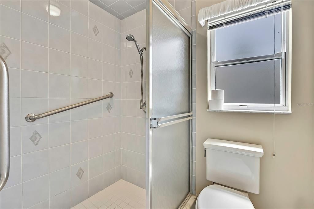 Active With Contract: $369,000 (3 beds, 3 baths, 2376 Square Feet)