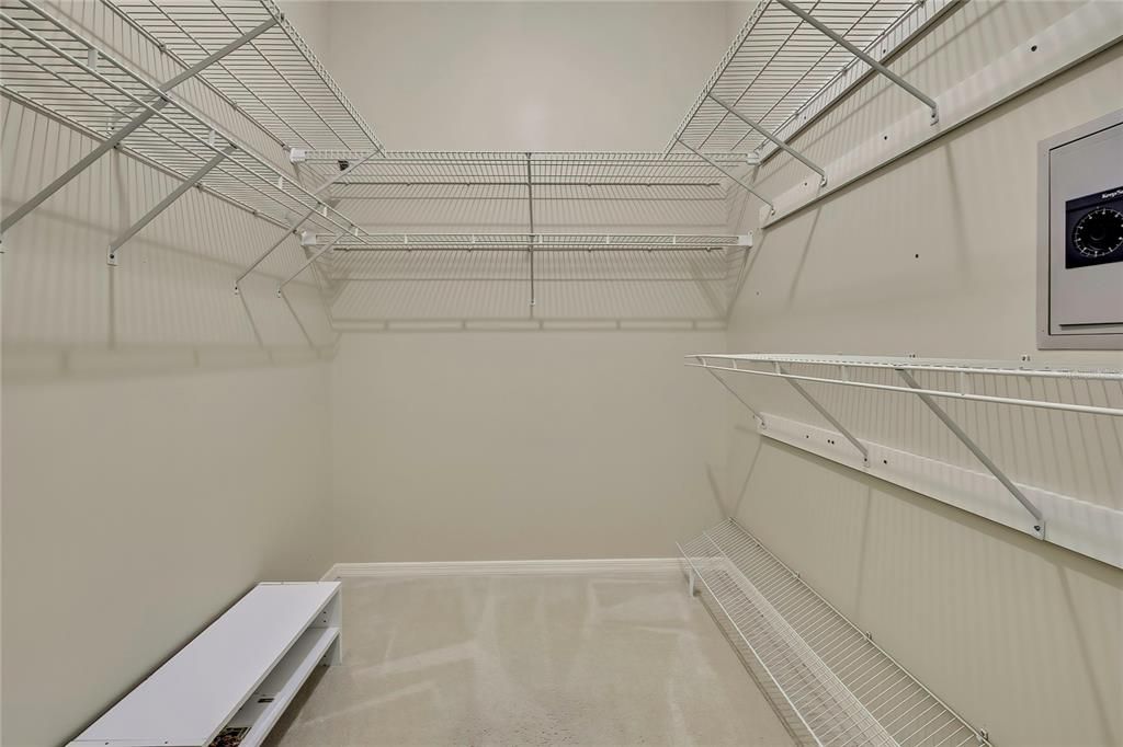 Active With Contract: $369,000 (3 beds, 3 baths, 2376 Square Feet)