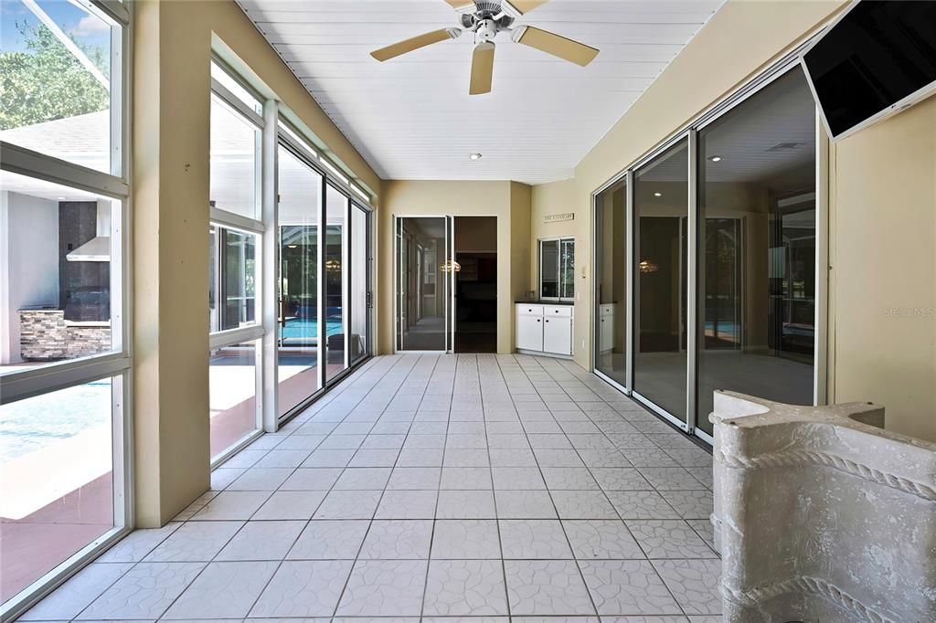 Active With Contract: $369,000 (3 beds, 3 baths, 2376 Square Feet)