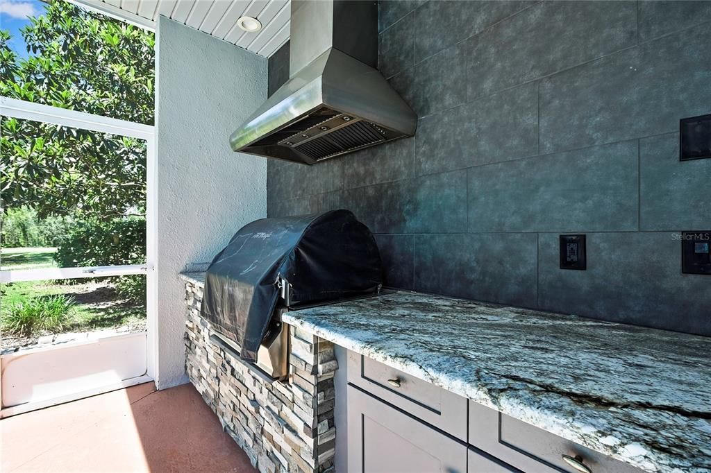 Active With Contract: $369,000 (3 beds, 3 baths, 2376 Square Feet)