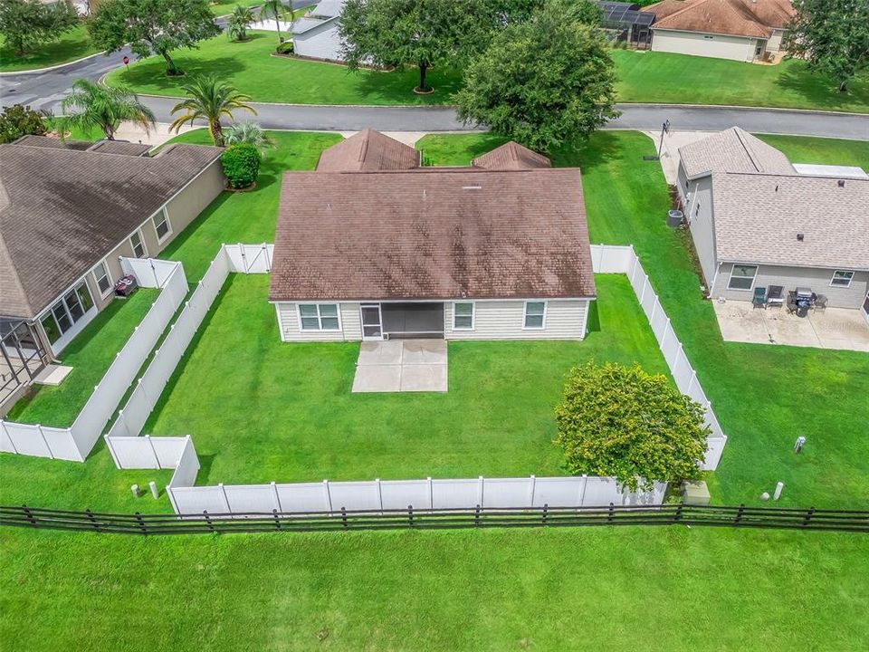 Под контрактом: $329,900 (3 спален, 2 ванн, 1889 Квадратных фут)