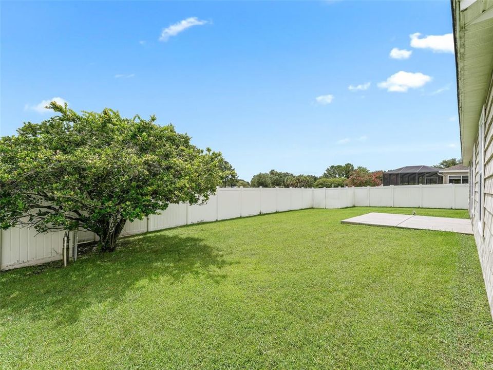 Под контрактом: $329,900 (3 спален, 2 ванн, 1889 Квадратных фут)