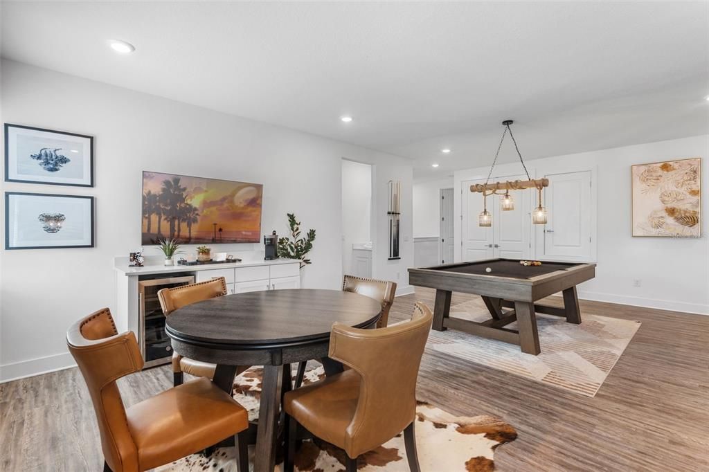 待售: $2,650,000 (9 贝兹, 10 浴室, 6300 平方英尺)