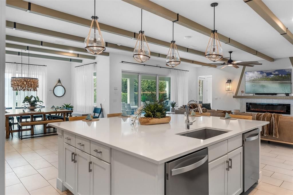 待售: $2,650,000 (9 贝兹, 10 浴室, 6300 平方英尺)