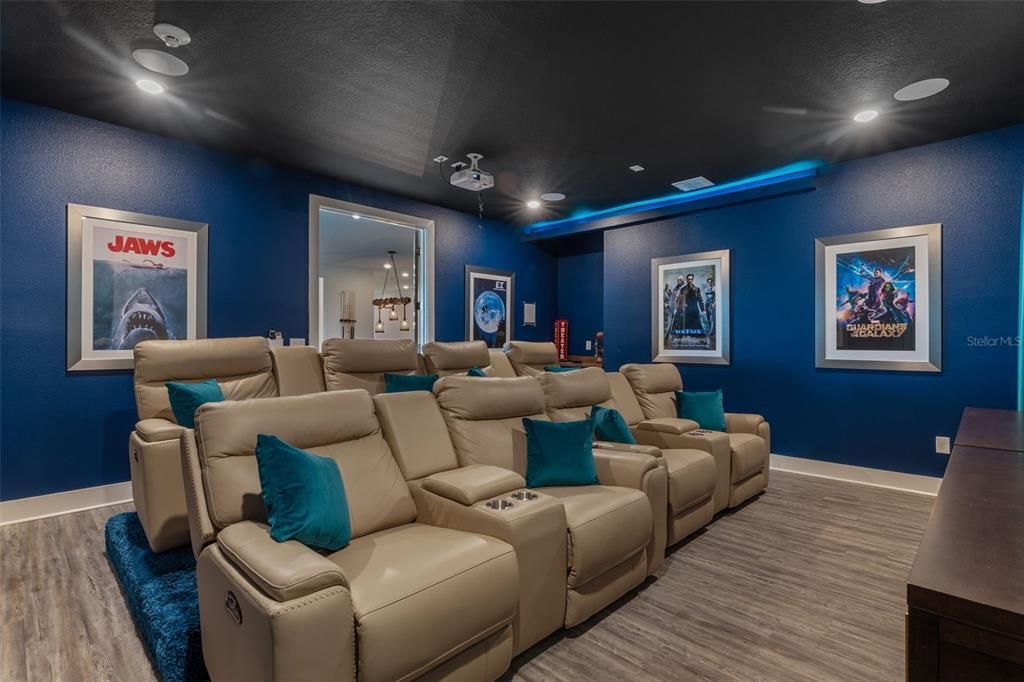 待售: $2,650,000 (9 贝兹, 10 浴室, 6300 平方英尺)