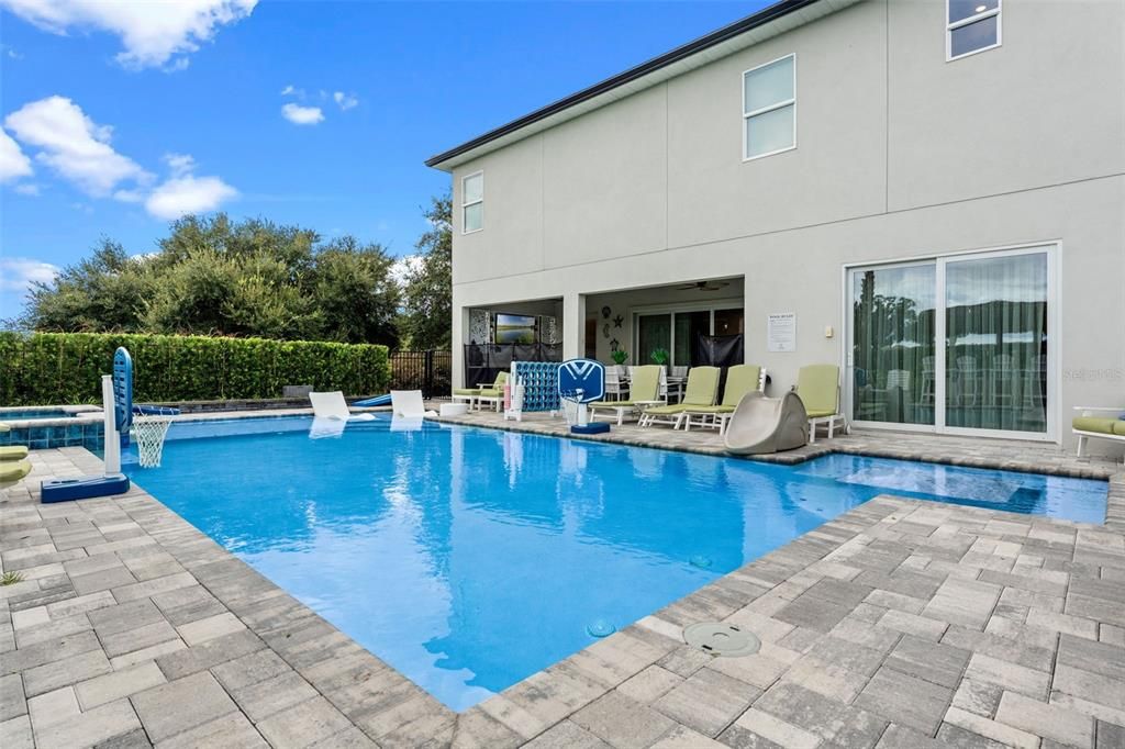 待售: $2,650,000 (9 贝兹, 10 浴室, 6300 平方英尺)