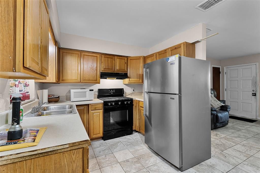 Active With Contract: $725,000 (4 beds, 2 baths, 1008 Square Feet)