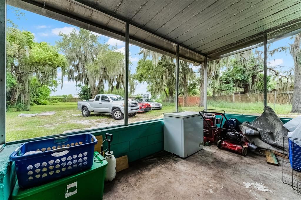 Active With Contract: $725,000 (4 beds, 2 baths, 1008 Square Feet)