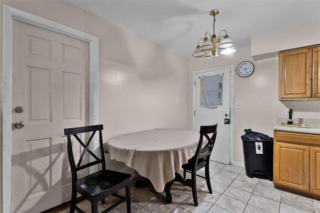 Active With Contract: $725,000 (4 beds, 2 baths, 1008 Square Feet)