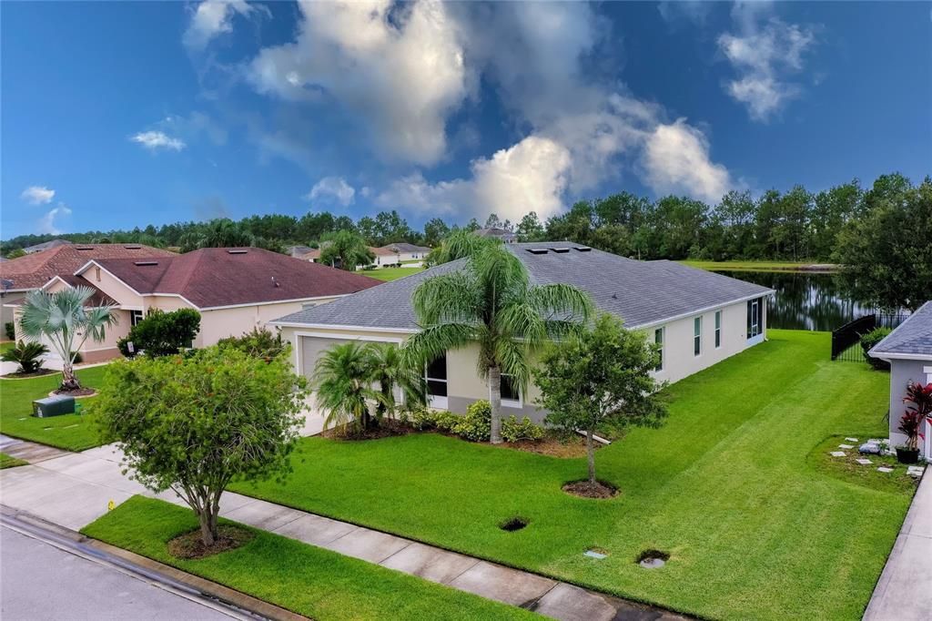 Activo con contrato: $355,000 (3 camas, 2 baños, 1783 Pies cuadrados)