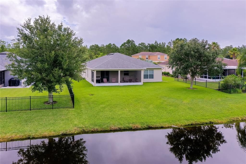 Activo con contrato: $355,000 (3 camas, 2 baños, 1783 Pies cuadrados)