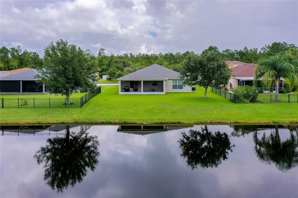 Activo con contrato: $355,000 (3 camas, 2 baños, 1783 Pies cuadrados)