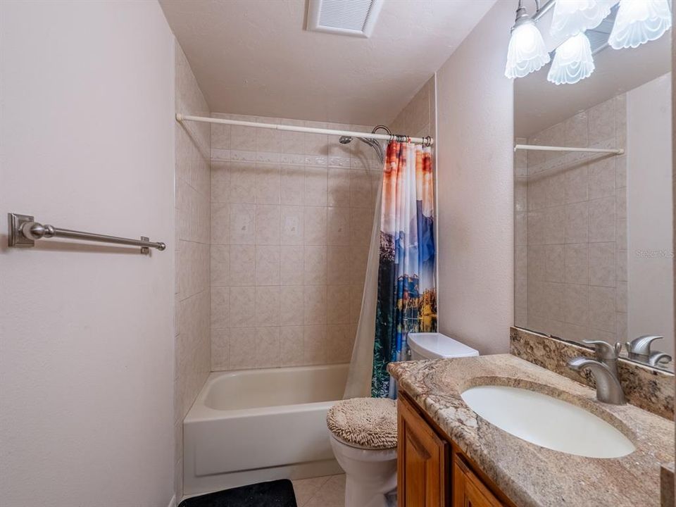 For Sale: $340,000 (3 beds, 2 baths, 1663 Square Feet)