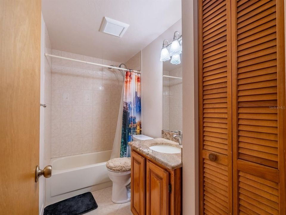 For Sale: $340,000 (3 beds, 2 baths, 1663 Square Feet)