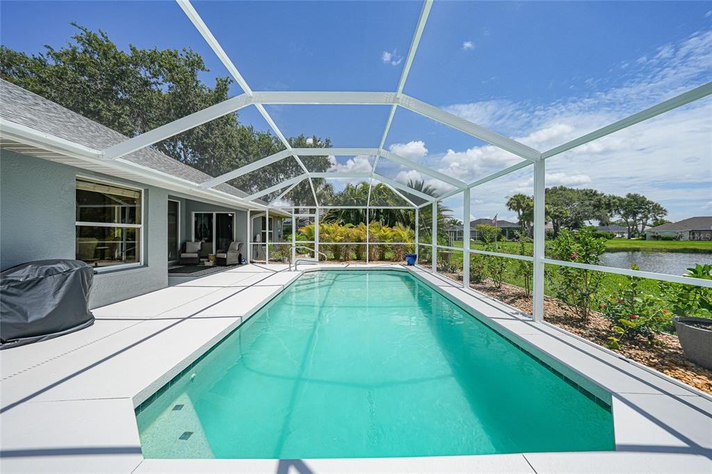 Activo con contrato: $450,000 (3 camas, 2 baños, 1834 Pies cuadrados)