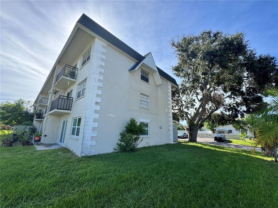 For Sale: $3,850,000 (0 beds, 0 baths, 13183 Square Feet)