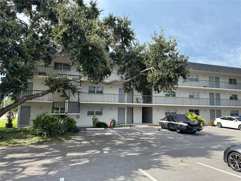 For Sale: $3,850,000 (0 beds, 0 baths, 13183 Square Feet)